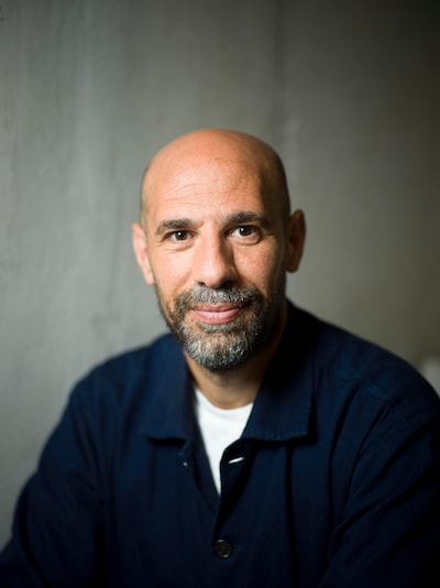 Abdelkader Benali geeft Lebuinuslezing 2025 in Deventer