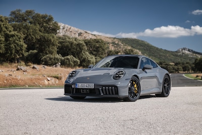 Wie is de baas over deze dure Porsche? Rechter hakt knoop door