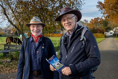 Wandelliefhebbers Fokke en Michael bedachten eigen ‘camino’ in IJsseldelta