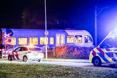 Geen treinverkeer door aanrijding op het spoor bij Emmen