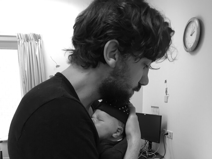 Chris krijgt midden in nacht berichtje, amper 24 uur later staat hij