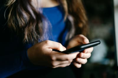 ‘Omgaan met je mobiel’: bibliotheek in Elburg komt met gratis cursus