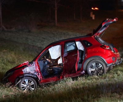 Hij blijft vrijwel ongedeerd, maar de vier mensen in de auto die hij ramt niet: ‘Had nooit moeten instappen’
