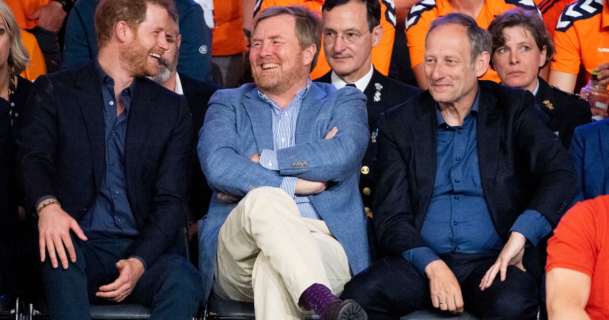Photo inspiration: Gallery Detail: Prins Harry Vol Lof Over Slavernijwoorden Willem Alexander In