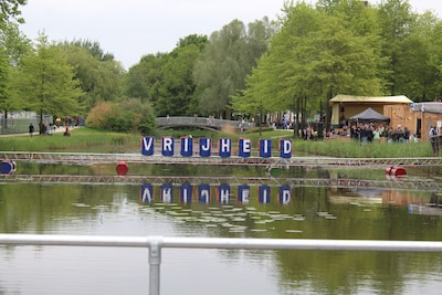 Dit stuurden jullie in: Genieten van vrijheid in Zwolle • Film ‘Bonhoeffer’ brengt ruim 260 mensen o