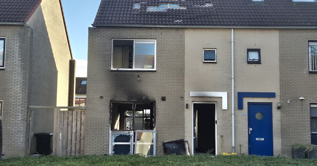 Twee mannen verdacht van poging tot doodslag na enorme explosie in Almere