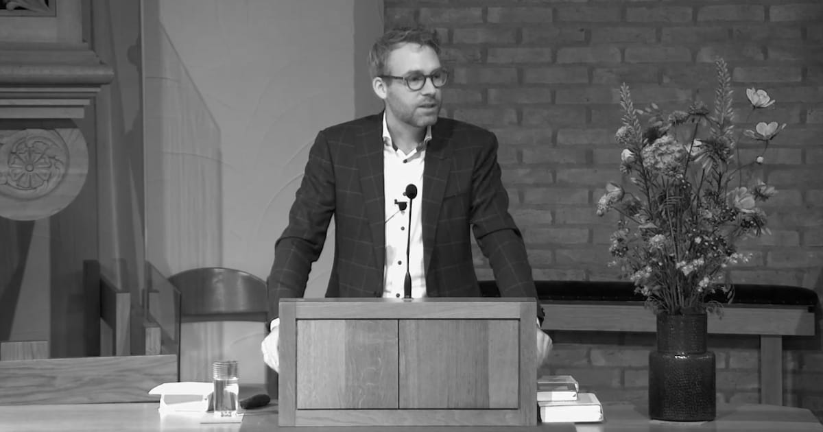 Staphorst rouwt om overleden dominee Van Ommen (37): ‘Het is niet te bevatten, zo’n jonge predikant.
