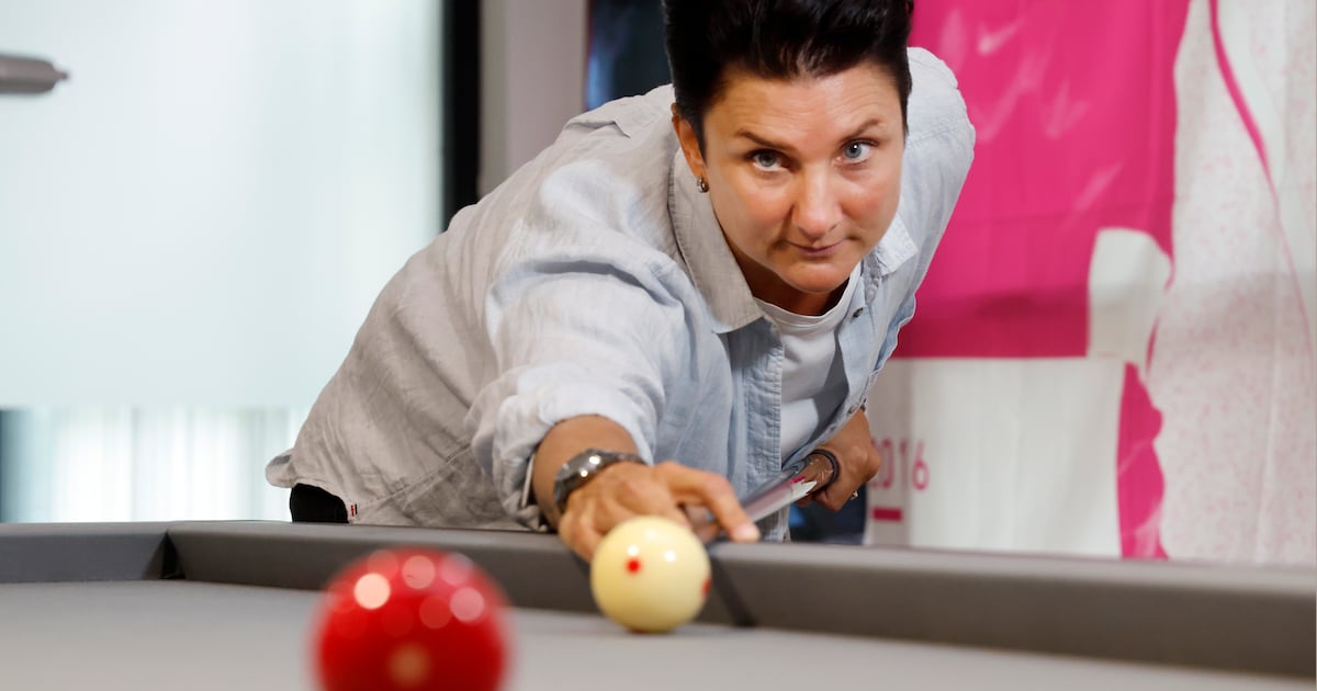 Klompenhouwer 18e keer Nederlands kampioen driebanden • EK judo 2027 naar Apeldoorn • EK skeeleren i