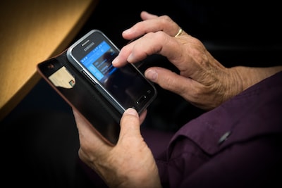 In haar paniek wist ze haar eigen telefoonnummer niet eens meer