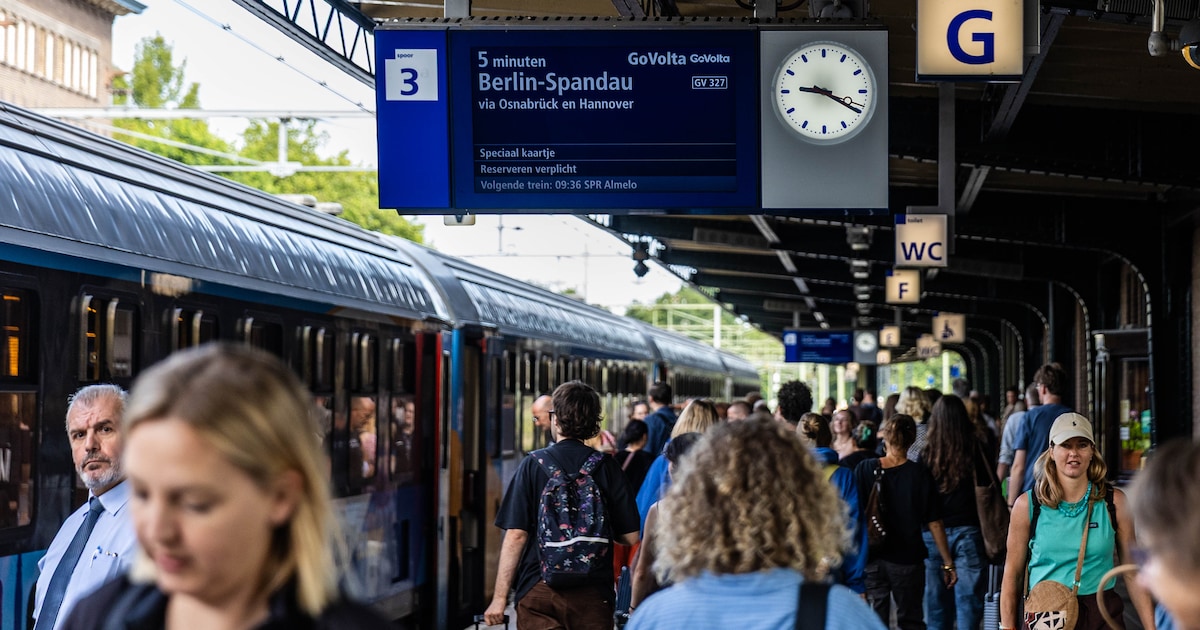 Voor een tientje van Deventer naar Amsterdam: goedkope treinaanbieder mag nu ook binnenlands rijden