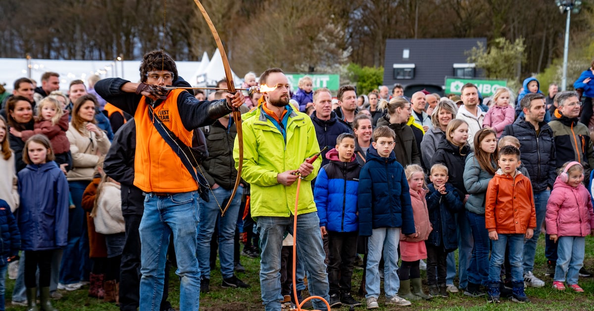 Hapjes en drankjes, muziek, veel vlammen en mooie foto’s: paasvuren ...