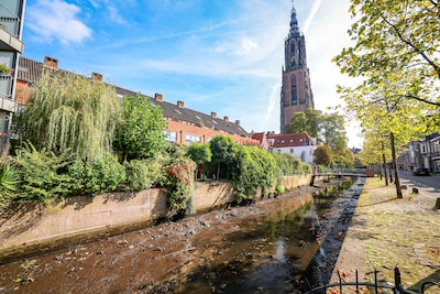 Vreemd gezicht in Amersfoortse binnenstad: water uit de grachten is plotseling verdwenen