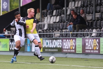 LIVE | Oud FC Twente-speler doet SVZW pijn, Smit maakt hattrick. Voetbalzaterdag in volle gang