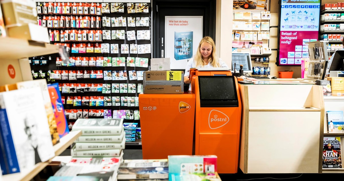 Man is woest dat zijn pakketje er niet is, dan steelt hij maar spullen uit de winkel