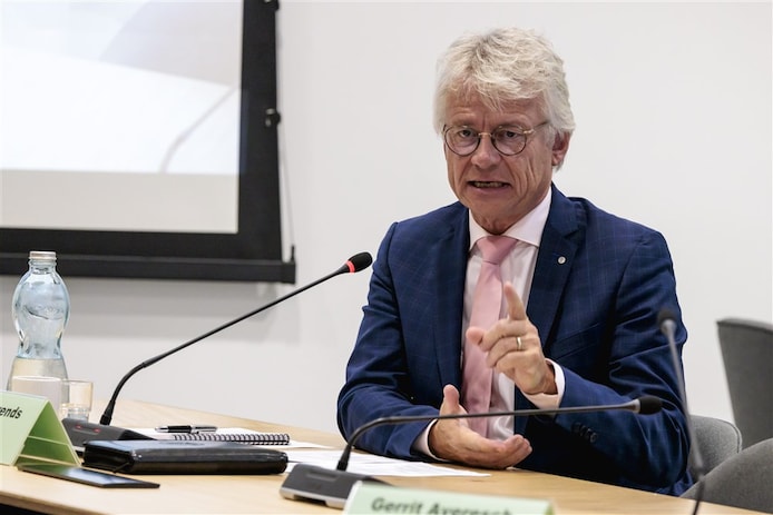 Ambtenaren laten verklaringen aanpassen in rapport over John Berends om ...