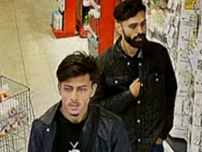 Doodleuk lopen deze twee mannen met duizenden euro’s aan cosmetica de Kruidvat in Hoevelaken uit