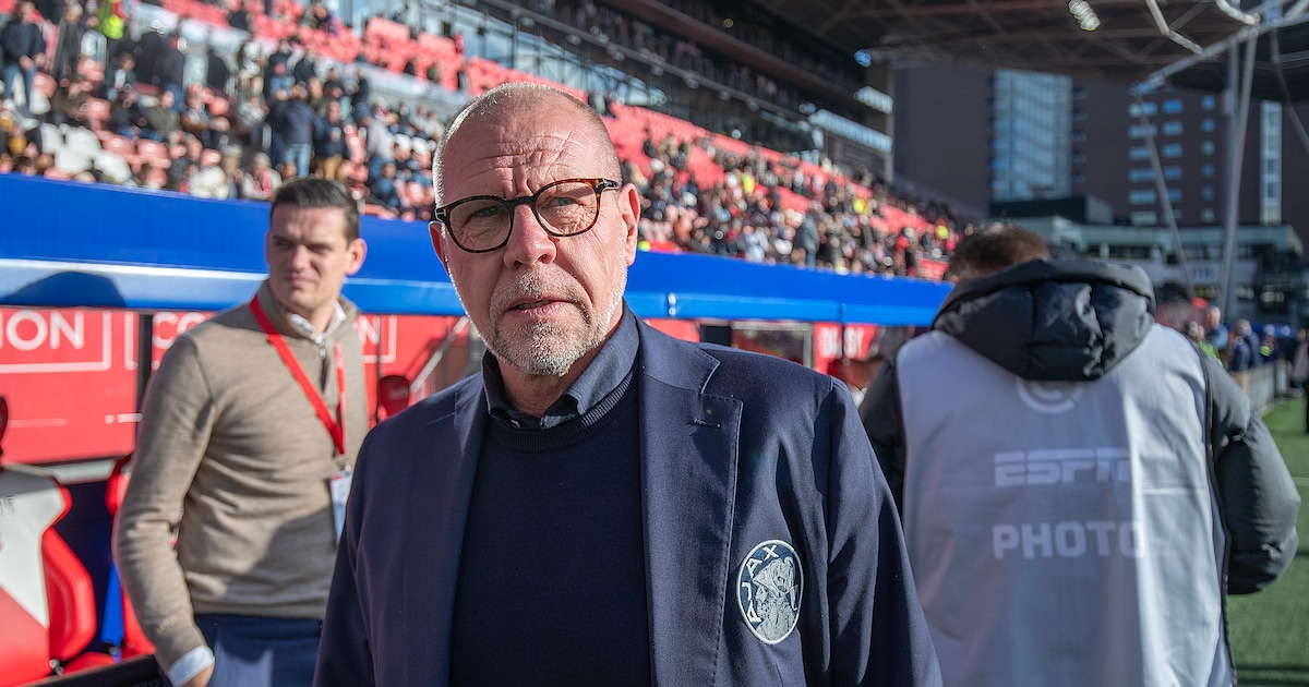 Ajax wil eerst technisch directeur aanstellen: Fred Grim blijft voorlopig trainer