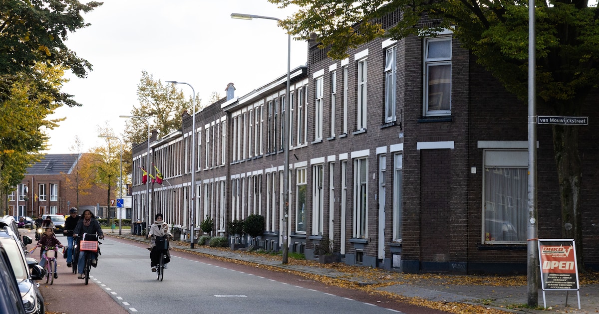 Man dient vergunning in om woning uit te breiden met dakopbouw, dan komen de buren in actie