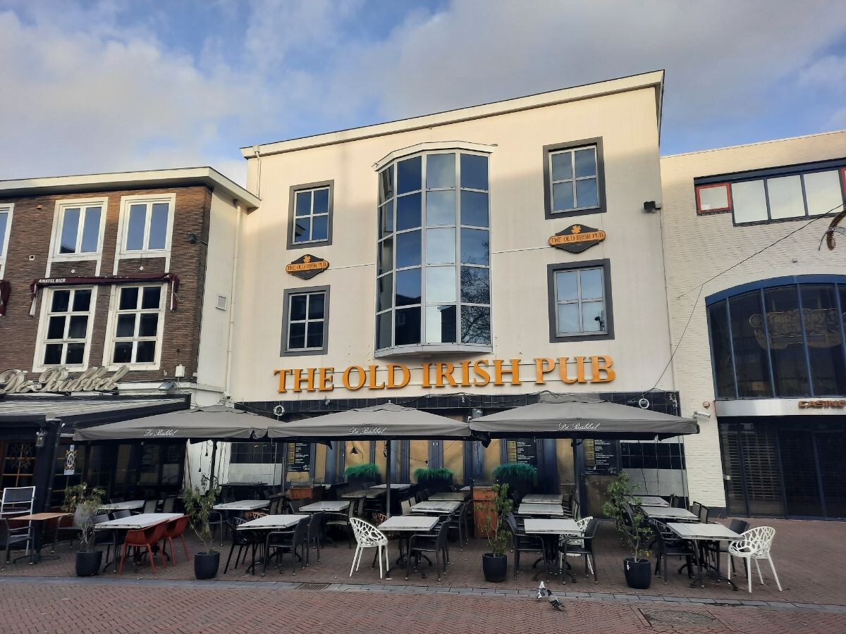 The Old Irish Pub