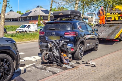 Scooter geplet bij ongeval op de Laag naar Emiclaer in Amersfoort