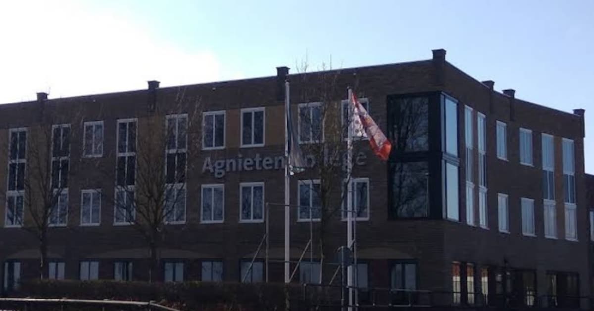 Leerlingen Agnieten College bouwen kabouterbos in Frankrijk