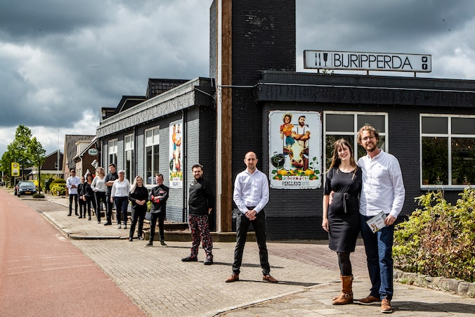 Met pijn in het hart verkoopt Leon zijn horecapand BijRipperda: ‘Hard ...