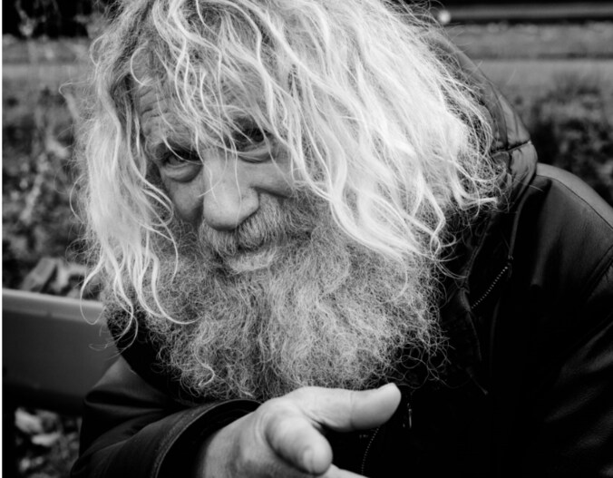 Oud-raadslid Bertus (67) zwerft dakloos door Deventer: ‘Ik heb een ...