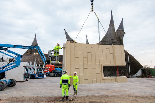 bouwer-van-grand-hotel-in-efteling-weer-failliet-180-werknemers-op