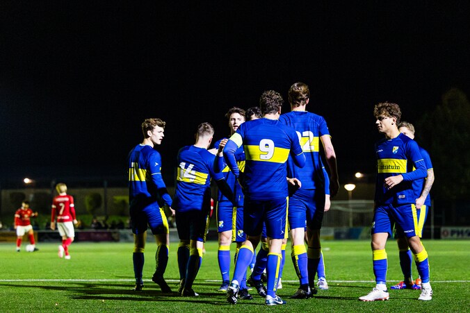 Lochem speelt derby • WVF en SVI tegenover elkaar • Wie haakt er aan ...