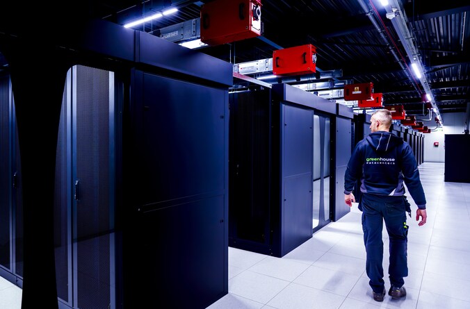 Stelling | Datacentra moeten geweerd worden uit Flevoland | Opinie | De ...