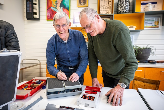 Thijmen (78) viste een stoommachine uit vuilnisbak bij zijn kinderen ...