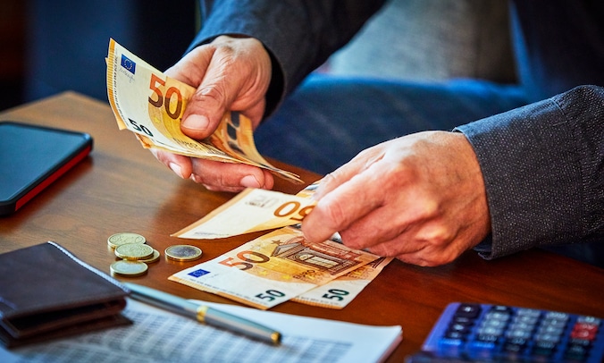 Broer laat beslag leggen op bankrekening van zus: ‘Ik heb mezelf ...
