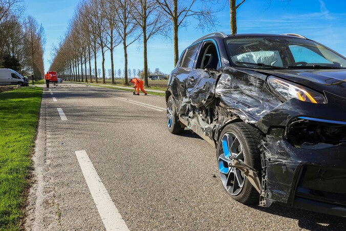 Aanrijding tussen busje en auto op Westerringweg, geen gewonden | Regio ...