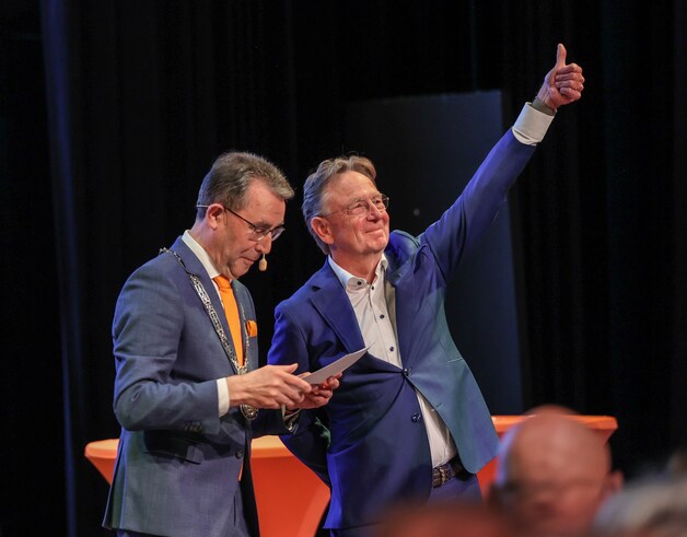 Koninklijke onderscheiding voor drinkwaterprofessor uit Borne | Regio ...