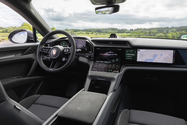 Porsche Cayenne S Coupé Electric