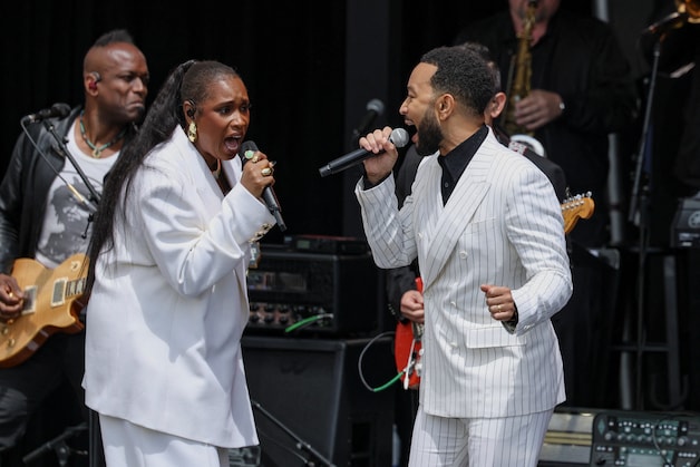John Legend and Jennifer Hudson.