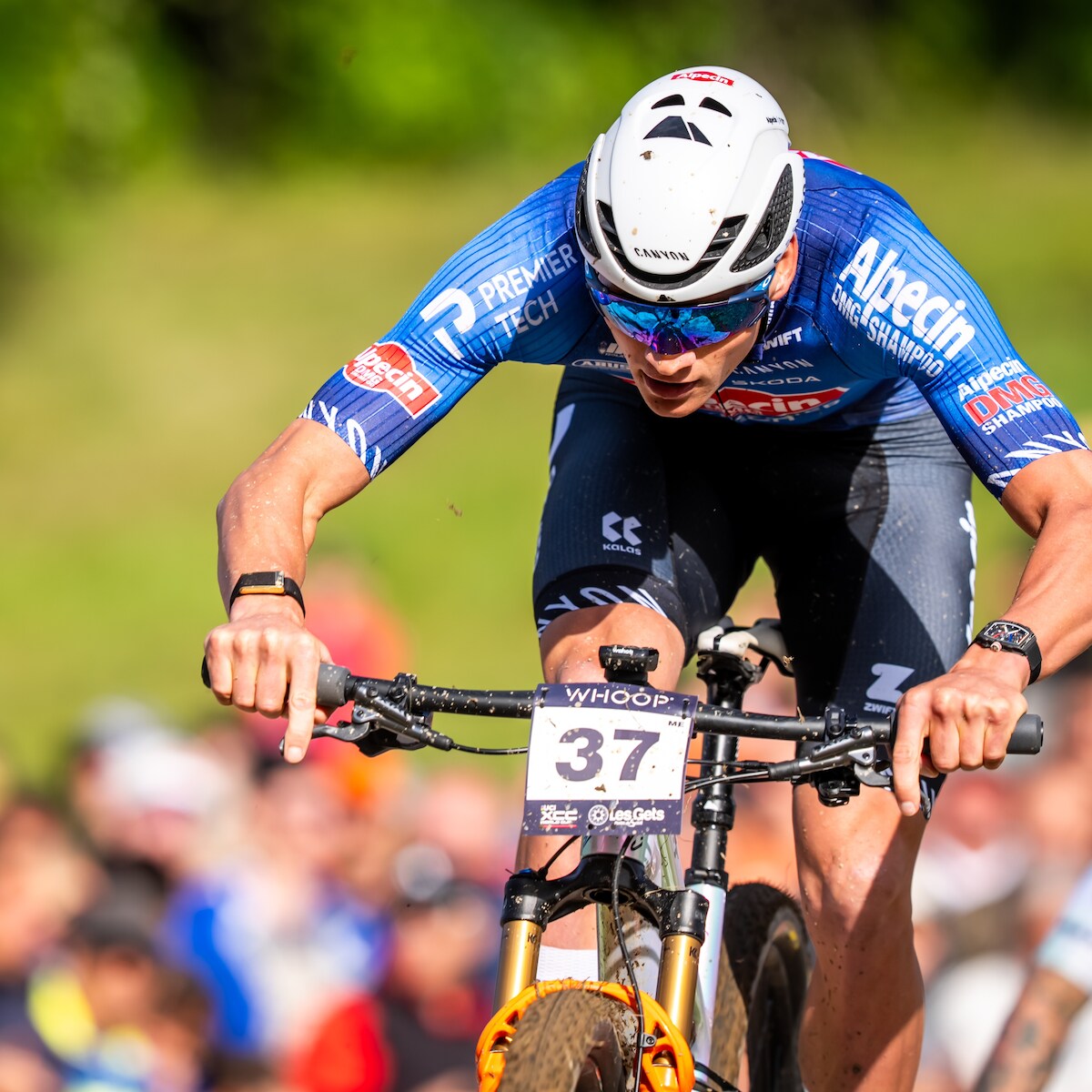 wurfzelt 4 personen 2 kammern Pop Up Zelt 2-4 Camping Zelt mit Vorzelt Automatik Ultraleichtes Familienzelt Sekundenzelt Sonnenschutz Cabana Zelt für Outdoor Camping Festival, Großes Armeegrün (Braun, XL) Sport & Freizeit Camping & Furniture Camping HVIDBERG STRAND in Color::Linkage Blue Dark Smoke Blue Mirror