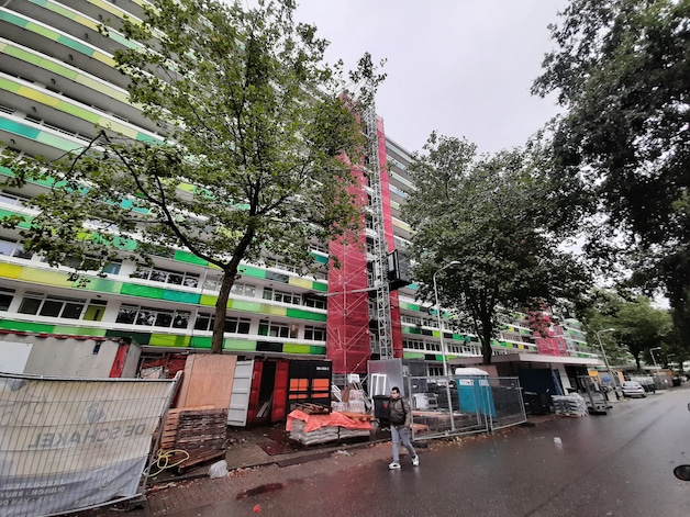 Hoe de wijk met de grootste flat van Nederland nieuwe energie krijgt ...