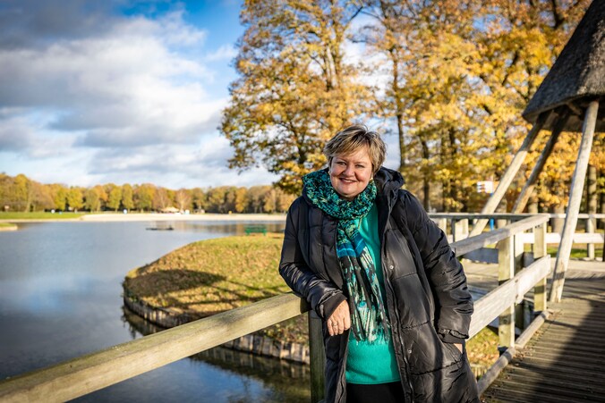 Deirdré laat de zon schijnen op eerste lustrum van Gardensongs | Regio ...