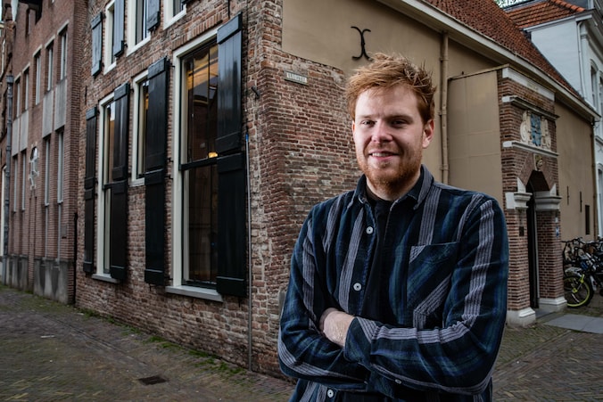 Kunstenaars maand lang in de kluizen van de Athenaeumbibliotheek ...