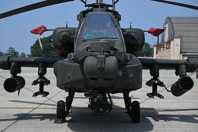 LIVE Midden-Oosten | Amerikaanse Apache-helikopter