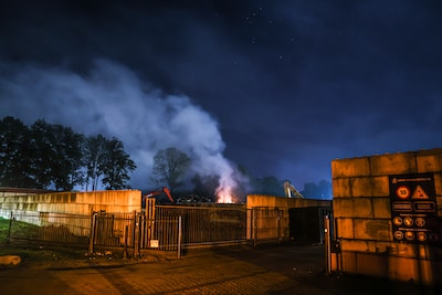 Brand in afvalbult op Oosterwijk in Emmen