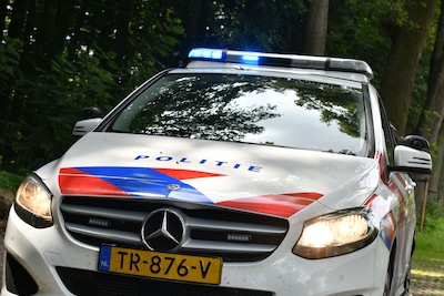 Man (20) racet onder invloed en zonder rijbewijs door Zwolle: politie zet achtervolging in