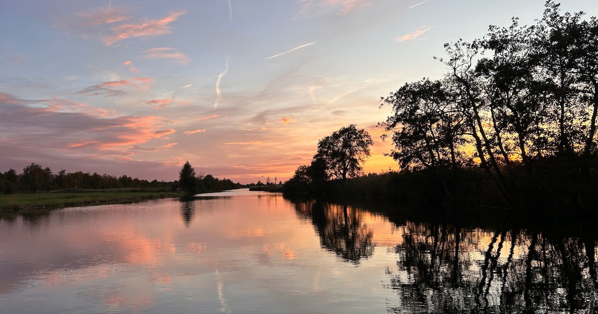Maantocht door De Weerribben met bezoek aan sterrenwacht