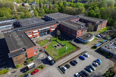 Asielzoekers uit noodopvang in Apeldoorn vanwege asbest