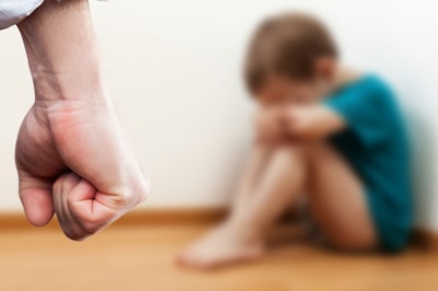 Sneller alarm bij onraad achter de voordeur: meer meldingen bij Veilig Thuis in deze regio