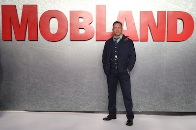‘Derde seizoen MobLand onzeker door gedrag Tom Hardy’