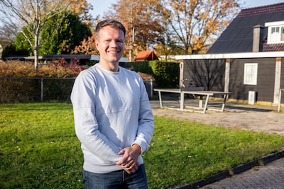 Hoe deze buurt een ‘zielloos’ trapveld nieuw leven geeft: ‘We zijn hecht met elkaar’