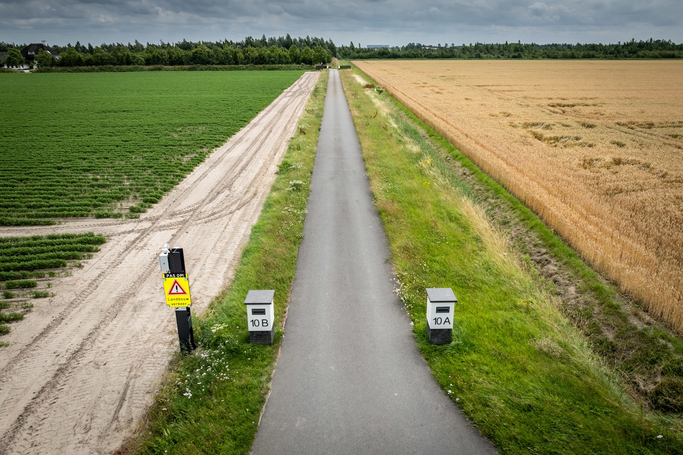 De camera's blijven voorlopig het middelpunt van de felle discussie