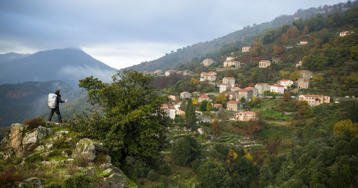 Hun wandelvakantie werd een kwestie van ’s avonds kleren drogen bij een gevelkachel en de onderbroek
